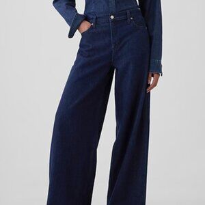 (New with tags) Gap Mid Rise UltraSoft Baggy Jeans